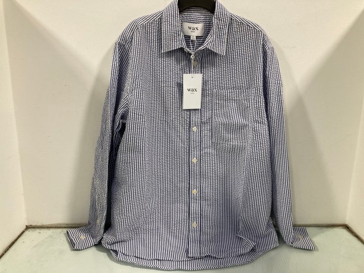 Lot 641  
            Marchington SR12 - Parcel Delivery Only 

                
WAX LONDON ROVE LONG SLEEVE SEERSUCKER TOP IN STRIPE BLUE/WHITE - SIZE: XL - ORIG...