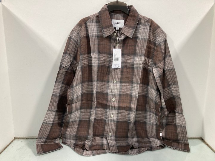 Lot 645  
            Marchington SR12 - Parcel Delivery Only 

                
WAX LONDON JAUNT LONG SLEEVE SHIRT IN BROWN CHECK - UK SIZE: LARGE: LOCATION - I3