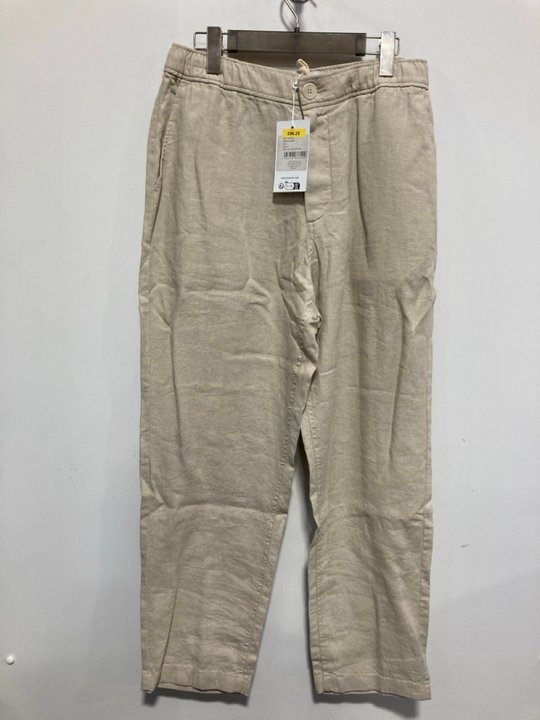 Lot 648  
            Marchington SR12 - Parcel Delivery Only 

                
WAX LONDON WASHED LINEN KURTA TROUSER IN BEIGE - UK SIZE: 12: LOCATION - I3