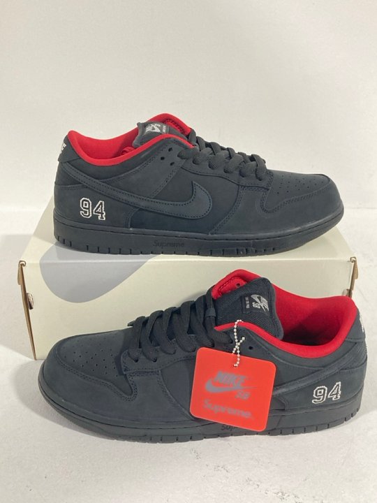 Lot 6  
            Marchington SR12 - Parcel Delivery Only 

                
NIKE SB DUNK LOW OG QS TRAINERS IN BLACK - UK SIZE: 11 - ORIGINAL RRP: £265.00: L...