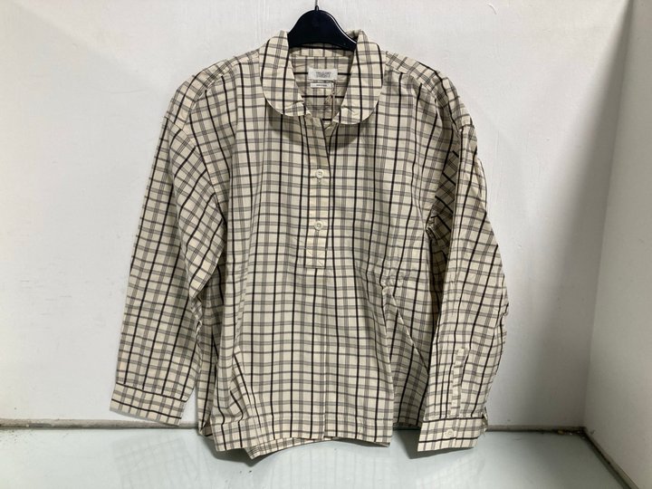 Lot 731  
            Marchington SR12 - Parcel Delivery Only 

                
TOAST HALF PLACKET CHECK COTTON SHIRT IN ECRU - SIZE: MEDIUM - ORIGINAL RRP: £155...