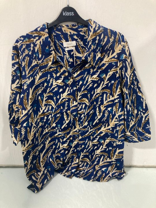 Lot 740  
            Marchington SR12 - Parcel Delivery Only 

                
TOAST GIA HERB PRINT SHIRT - UK SIZE: 8 - ORIGINAL RRP: £165.00: LOCATION - H2