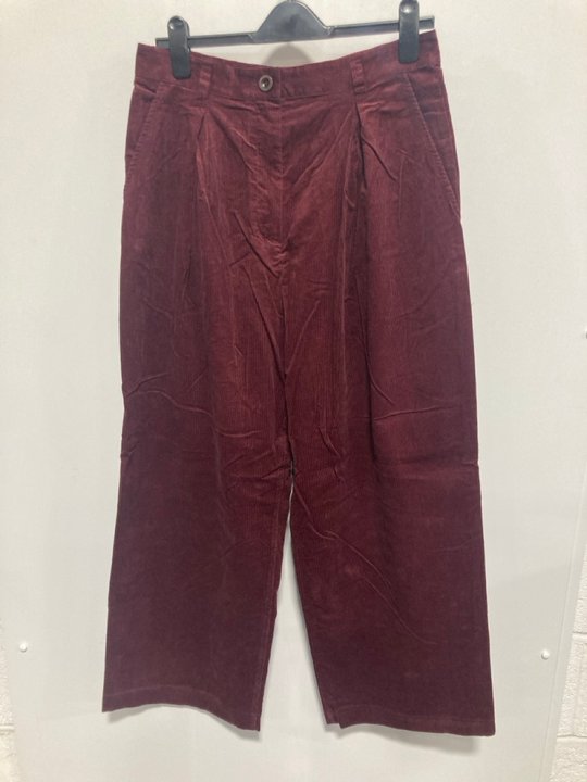 Lot 760  
            Marchington SR12 - Parcel Delivery Only 

                
TOAST PLEAT FRONT ORGANIC CORD TROUSERS IN BEETROOT - SIZE: 10 - ORIGINAL RRP: £1...