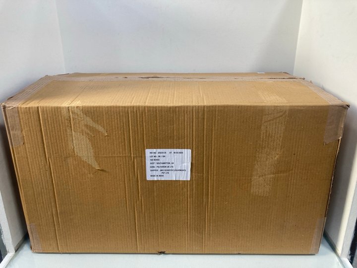 Lot 832  
            Marchington SR12 - Parcel Delivery Only 

                
QTY OF ROUND PLASTIC DISC FLOATS: LOCATION - H6