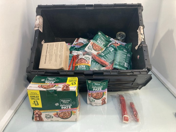 Lot 836  
            Marchington SR12 - Parcel Delivery Only 

                
QTY OF ASSORTED PET ITEMS TO INCLUDE NATURES MENU DELICIOUS PATE - BBE 6/28: LOCA...