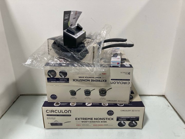 Lot 848  
            Marchington SR12 - Parcel Delivery Only 

                
QTY OF ASSORTED HOUSEHOLD ITEMS TO INCLUDE CIRCULON 28CM SAUTE PAN WITH LID: LOCA...