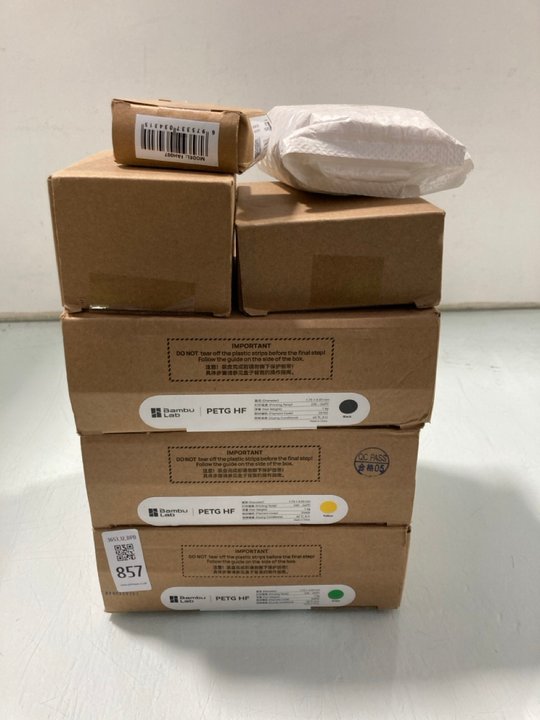Lot 857  
            Marchington SR12 - Parcel Delivery Only 

                
QTY OF ASSORTED BAMBU LAB ITEMS TO INCLUDE 3D PRINTING FILAMENT IN BLACK: LOCATIO...