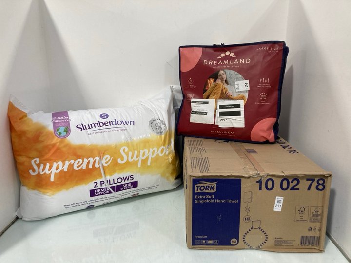 Lot 877  
            Marchington SR12 - Parcel Delivery Only 

                
3 X ASSORTED ITEMS TO INCLUDE SLUMBERDOWN SUPREME SUPPORT PILLOWS: LOCATION - H9