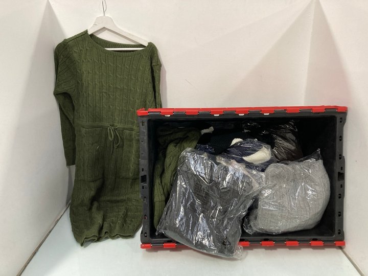 Lot 880  
            Marchington SR12 - Parcel Delivery Only 

                
QTY OF KNITTED DRESSES IN VARIOUS COLOURS TO INCLUDE KHAKI - UK ONE SIZE: LOCATIO...