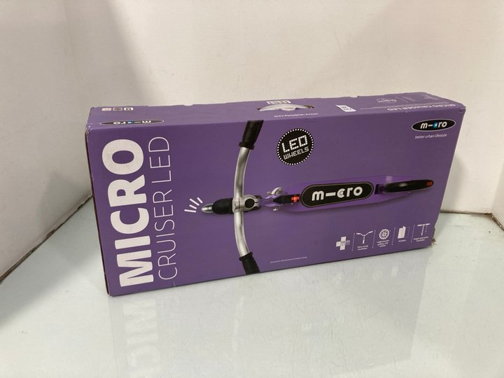 Lot 882  
            Marchington SR12 - Parcel Delivery Only 

                
MICRO CRUISER LED SCOOTER IN PURPLE: LOCATION - H9