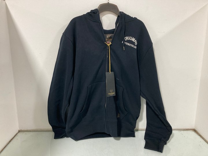 Lot 883  
            Marchington SR12 - Parcel Delivery Only 

                
TRIUMPH DOLAN FULL ZIP JACKET IN BLACK - UK L: LOCATION - H10