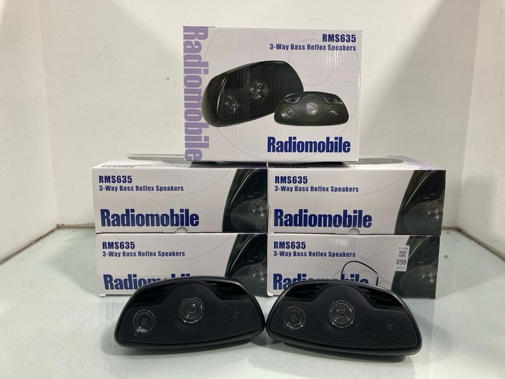 Lot 898  
            Marchington SR12 - Parcel Delivery Only 

                
5 X RADIOMOBILE RMS 635 3 WAY BASS REFLEX SPEAKERS: LOCATION - H11