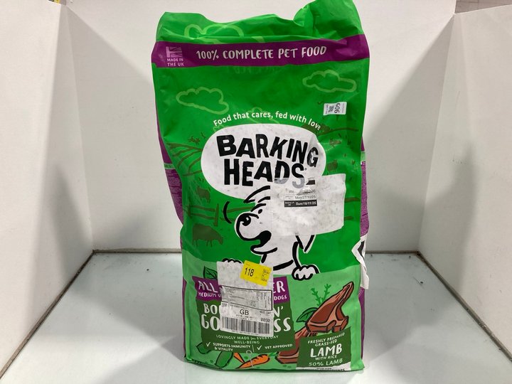 Lot 909  
            Marchington SR12 - Parcel Delivery Only 

                
PACK OF BARKING HEAD 12KG ALL HOUNDER LAMB WITH RICE ADULT DOG BISCUITS - BBE 1/2...