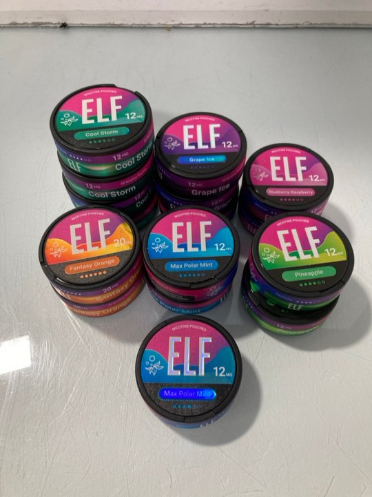 Lot 922  
            Marchington SR12 - Parcel Delivery Only 

                
QTY OF ELF 12MG NICOTINE POUCHES IN VARIOUS FLAVOURS TO INCLUDE PINEAPPLE - (18+ ...