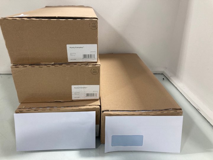 Lot 936  
            Marchington SR12 - Parcel Delivery Only 

                
4 X BOXES OF ASSORTED PURELY EVERYDAY COMMERCIAL ENVELOPES: LOCATION - H13