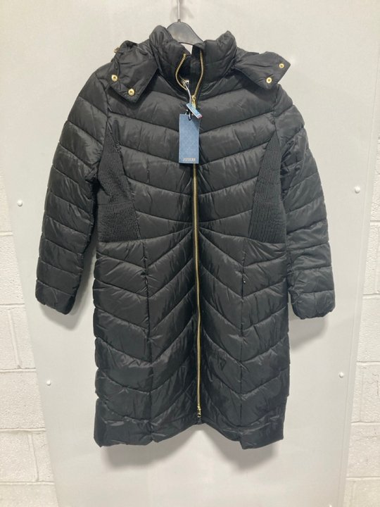Lot 943  
            Marchington SR12 - Parcel Delivery Only 

                
JOULES PADDED COAT IN PEMBURY BLACK - UK 18 - ORIGINAL RRP £139.00: LOCATION - H13