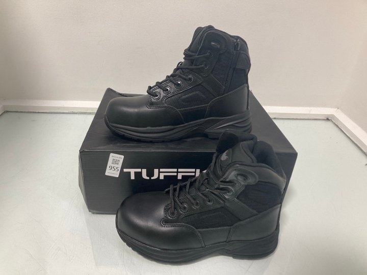 Lot 955  
            Marchington SR12 - Parcel Delivery Only 

                
TUFFKING STEEL TOE CAP WORK SAFETY BOOTS IN BLACK - UK 4: LOCATION - H14