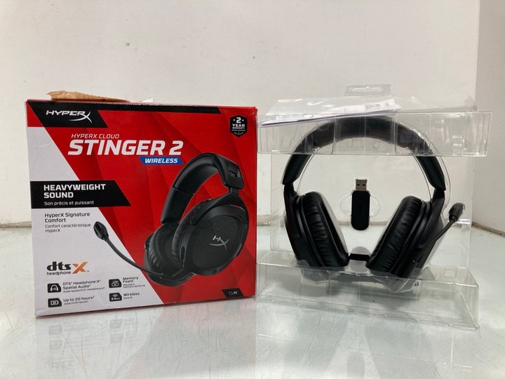 Lot 976  
            Marchington SR12 - Parcel Delivery Only 

                
HYPER CLOUD STINGER 2 WIRELESS HEADPHONES IN BLACK: LOCATION - H15