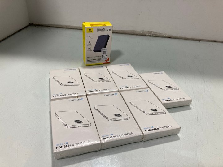 Lot 982  
            Marchington SR12 - Parcel Delivery Only 

                
QTY OF ULTRA THIN PORTABLE CHARGERS TO ALSO INCLUDE BASEUS 22.5W ENERFILL FM11 UL...