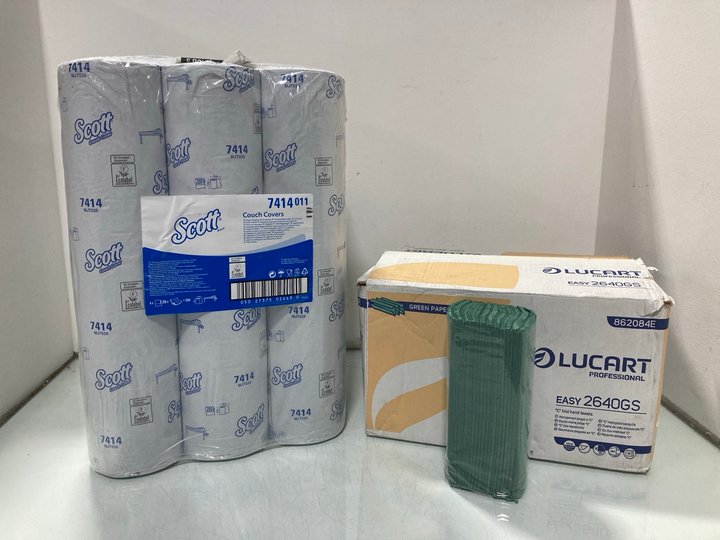 Lot 990  
            Marchington SR12 - Parcel Delivery Only 

                
PACK OF 6 SCOTT COUCH COVERS TO ALSO INCLUDE BOX OF LUCART C-FOLD HAND TOWELS: LO...