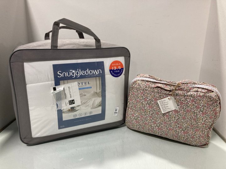 Lot 998  
            Marchington SR12 - Parcel Delivery Only 

                
MOELIS & CO BABY NEST TO ALSO INCLUDE SNUGGLEDOWN HOTEL COLLECTION DOUBLE DUVET: ...
