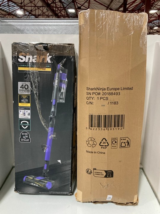 Lot 1047  
            Marchington SR11 - Parcel Delivery Only 

                
2 X ASSORTED SHARK VACUUM CLEANERS TO INCLUDE SHARK PET MODEL CORDLESS STICK VACU...