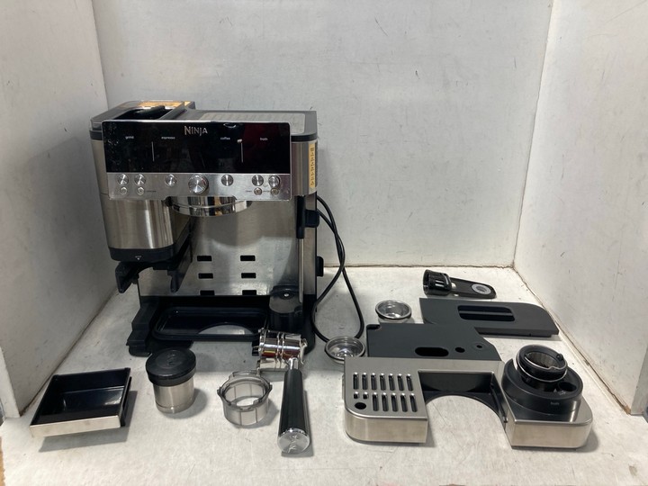 Lot 1053  
            Marchington SR11 - Parcel Delivery Only 

                
NINJA LUXE CAFE PREMIER SERIES COFFEE MACHINE - ORIGINAL RRP £549: LOCATION - BR7