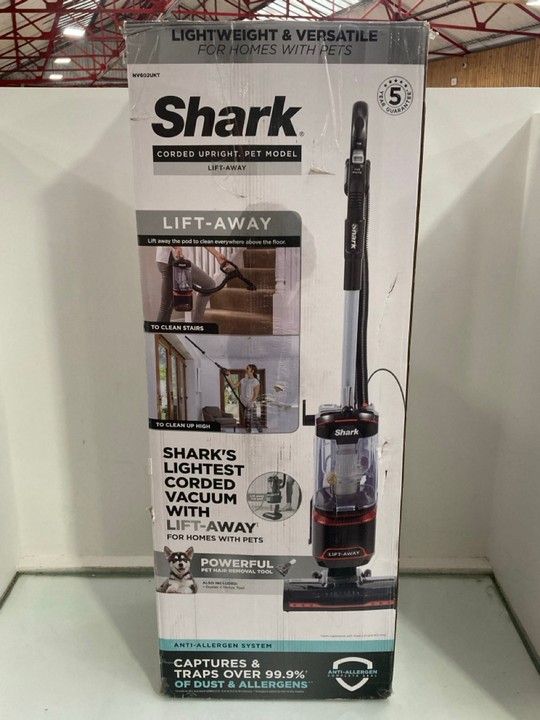 Lot 1082  
            Marchington SR11 - Parcel Delivery Only 

                
SHARK PET MODEL CORDED LIFT AWAY UPRIGHT VACUUM CLEANER - ORIGINAL RRP £250: LOCA...