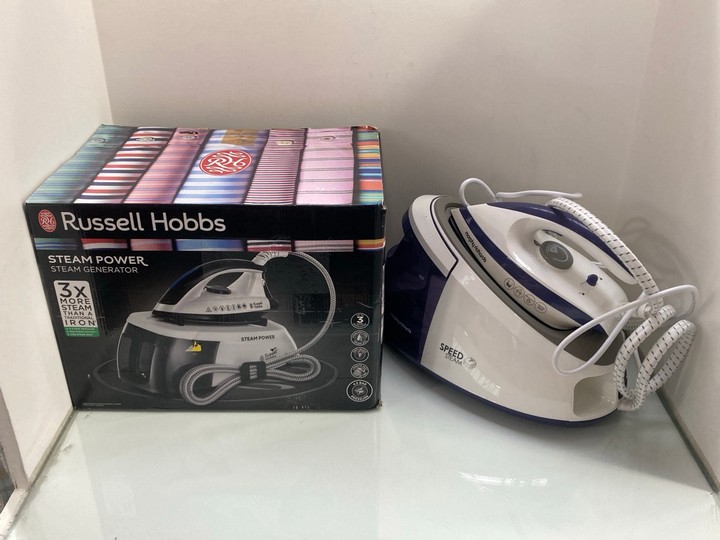 Lot 1110  
            Marchington SR11 - Parcel Delivery Only 

                
2 X ASSORTED STEAM IRONS TO INCLUDE RUSSELL HOBBS STEAM POWER STEAM GENERATOR IRO...