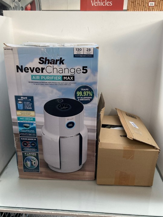 Lot 1142  
            Marchington SR11 - Parcel Delivery Only 

                
2 X ASSORTED HOME APPLIANCES TO INCLUDE SHARK NEVER CHANGE 5 AIR PURIFIER MAX - O...