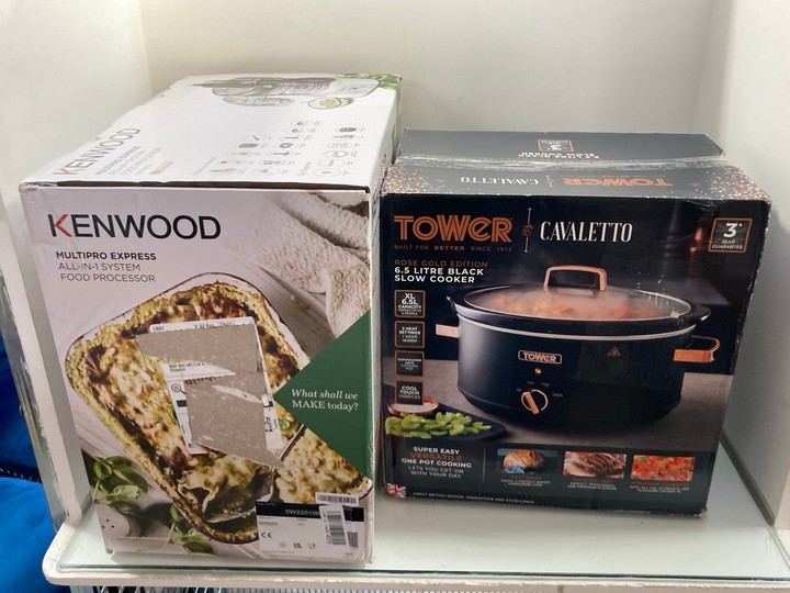 Lot 1148  
            Marchington SR11 - Parcel Delivery Only 

                
2 X ASSORTED HOME KITCHEN APPLIANCES TO INCLUDE KENWOOD MULTIPRO EXPRESS ALL IN 1...