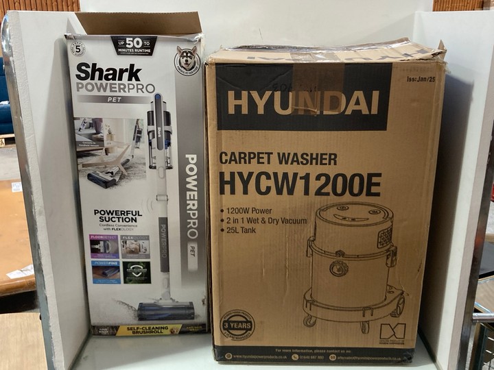 Lot 1192  
            Marchington SR11 - Parcel Delivery Only 

                
2 X ASSORTED HOME APPLIANCES TO INCLUDE SHARK POWERPRO PET CORDLESS STICK VACUUM ...