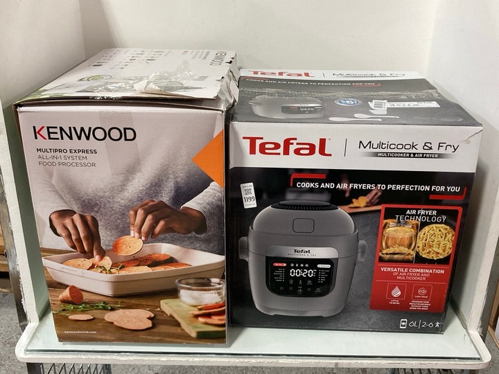 Lot 1199  
            Marchington SR11 - Parcel Delivery Only 

                
2 X ASSORTED HOME KITCHEN APPLIANCES TO INCLUDE KENWOOD MULTIPRO EXPRESS ALL IN 1...