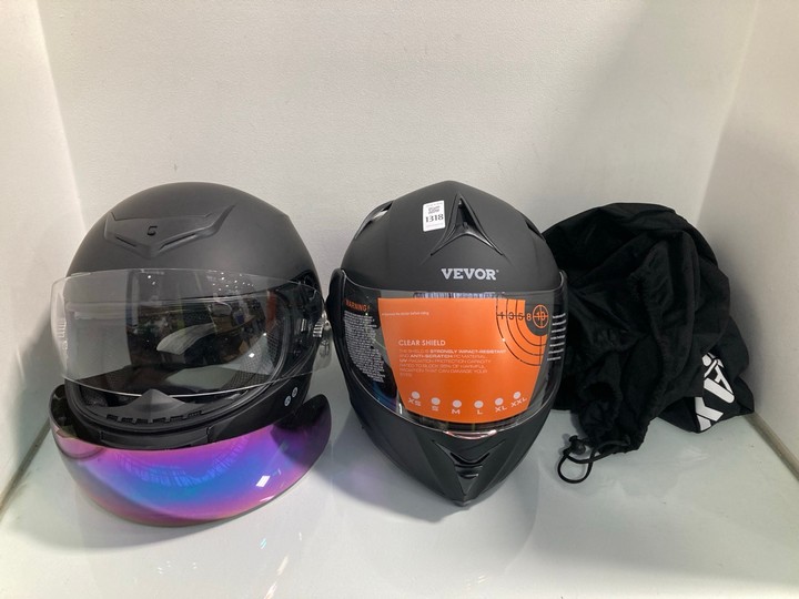 Lot 1318  
            Marchington SR11 - Parcel Delivery Only 

                
2 X FULL FACE STYLE MOTORCYCLE HELMETS TO INCLUDE VEVOR MOTORCYCLE HELMET IN BLAC...