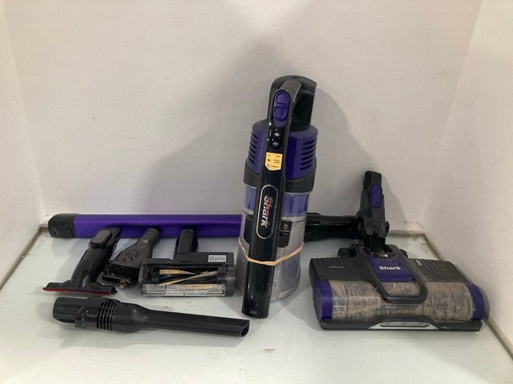 Lot 1324  
            Marchington SR11 - Parcel Delivery Only 

                
SHARK PET MODEL CORDLESS STICK VACUUM CLEANER WITH ANTI HAIR WRAP - ORIGINAL RRP ...