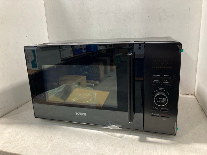 Lot 1381  
            Marchington SR11 - Parcel Delivery Only 

                
TOWER 26L MICROWAVE AND AIR FRYER KITCHEN APPLIANCE: LOCATION - B5