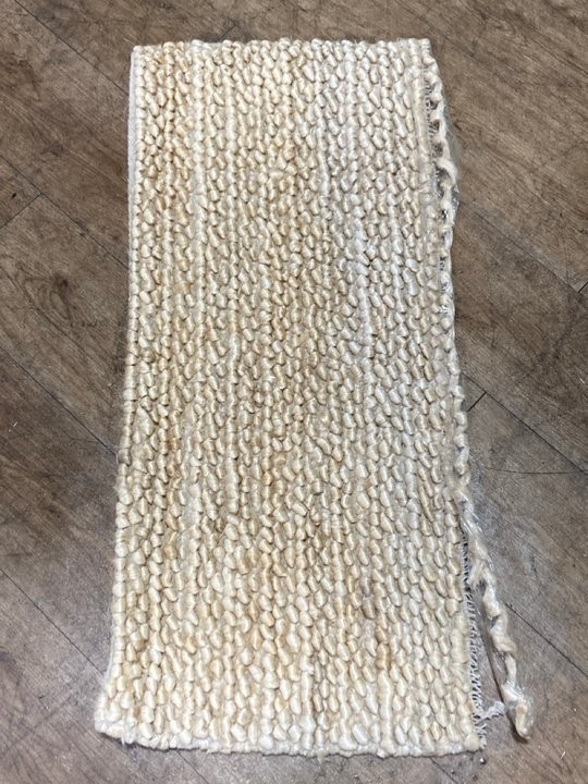 Lot 1401  
            Marchington SR11 - Parcel Delivery Only 

                
LOAF.COM FLOOR MAT IN NATURAL JUTE: LOCATION - BR2