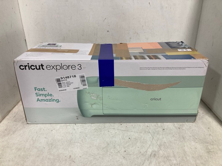 Lot 1476  
            Marchington SR11 - Parcel Delivery Only 

                
CRICUT EXPLORE 3 SMART DIGITAL HOBBY CUTTING MACHINE - ORIGINAL RRP £299: LOCATIO...