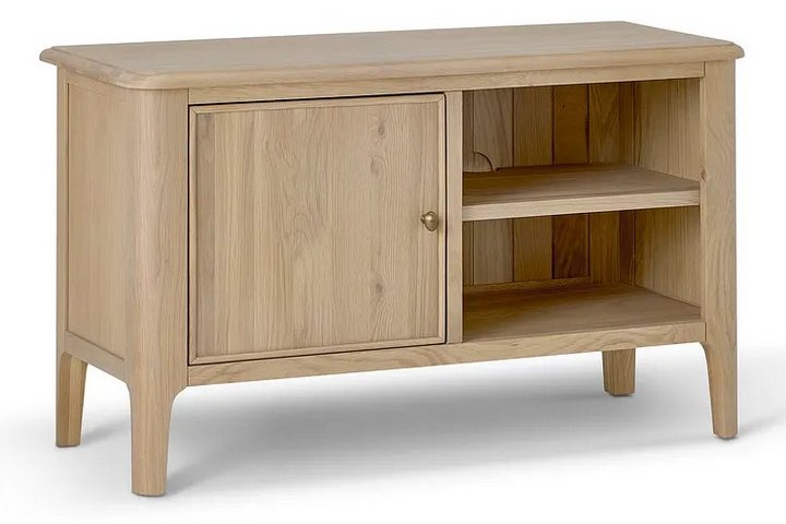 Lot 102  
            Marchington SR11 - Delivery or Collection 

                
OAK FURNITURELAND NEWTON SMALL TV UNIT IN LIGHT NATURAL SOLID OAK FINISH - ORIGIN...