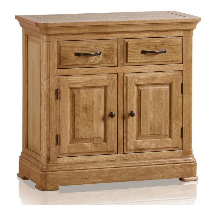 Lot 109  
            Marchington SR11 - Delivery or Collection 

                
OAK FURNITURELAND CANTERBURY NATURAL SOLID OAK SMALL SIDEBOARD ORIGINAL RRP £499....