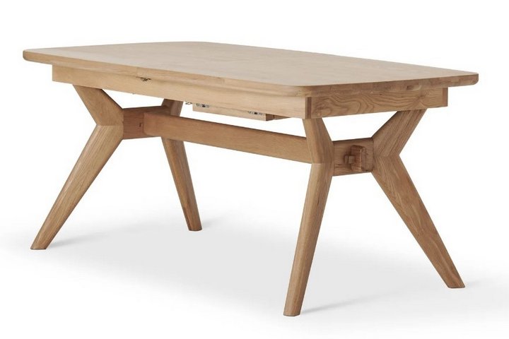 Lot 136  
            Marchington SR11 - Delivery or Collection 

                
OAK FURNITURELAND BENTLEY NATURAL SOLID OAK EXTENDING DINING TABLE ORIGINAL RRP £...