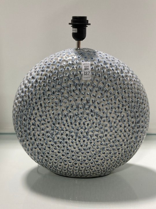 Lot 187  
            Marchington SR11 - Collection 

                
(COLLECTION ONLY) LUGGO RIBBED CERAMIC TABLE LAMP IN LIGHT BLUE/WHITE - ORIGINAL ...