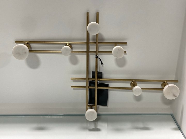 Lot 190  
            Marchington SR11 - Collection 

                
(COLLECTION ONLY) GENOA 7 WALL HANGER IN BRASS AND WHITE MARBLE FINISH: LOCATION ...