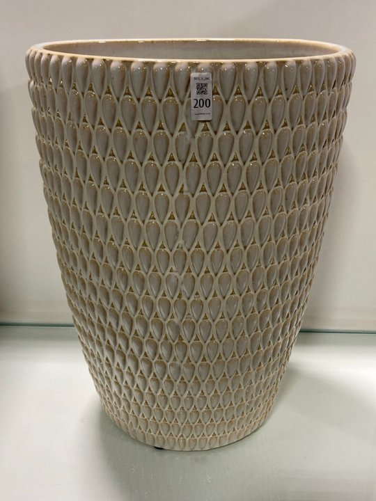 Lot 200  
            Marchington SR11 - Collection 

                
(COLLECTION ONLY) AEGEAN REACTIVE GLAZE CERAMIC LARGE PLANTER IN NATURAL - ORIGIN...
