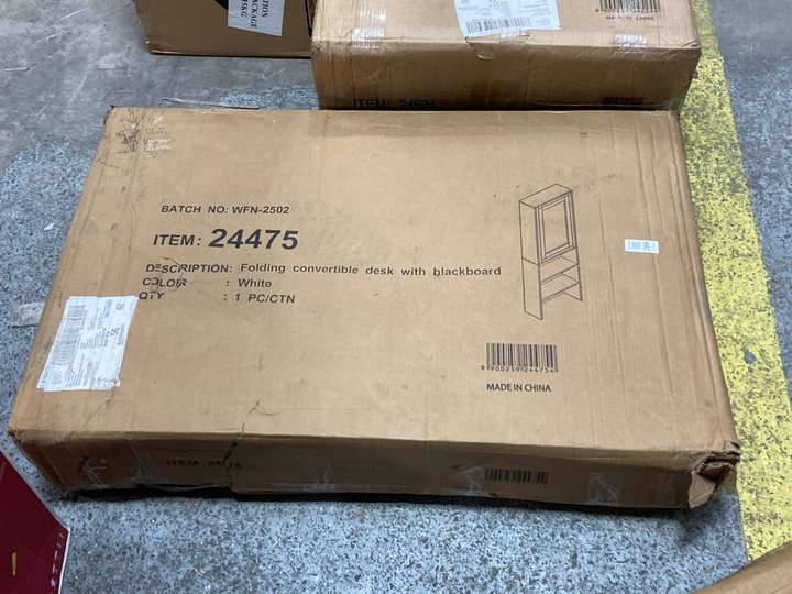 Lot 286  
            Marchington SR11 - Delivery or Collection 

                
DREAMS INTERIORS FOLDING CONVERTIBLE DESK WITH BLACKBOARD IN WHITE: LOCATION - C6