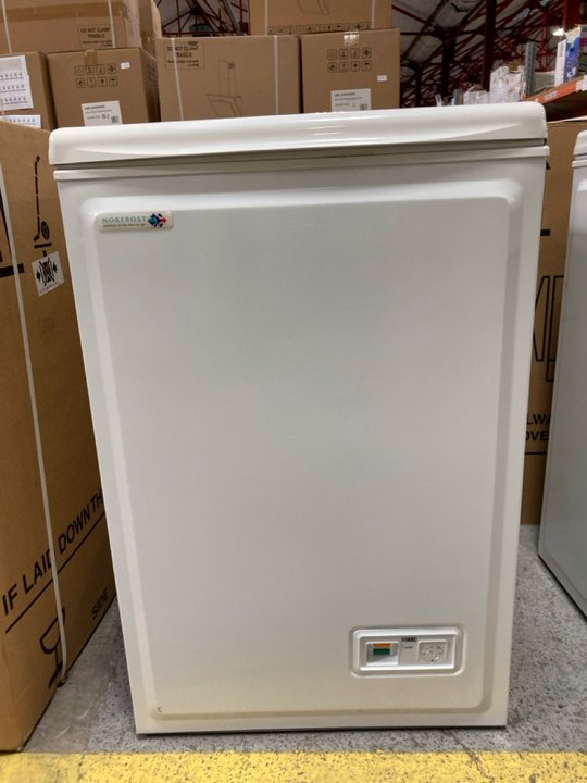 Lot 296  
            Marchington SR11 - Delivery or Collection 

                
NORFROST 99L WHITE CHEST FREEZER MODEL : C4AEWC - ORIGINAL RRP - £174: LOCATION - B1