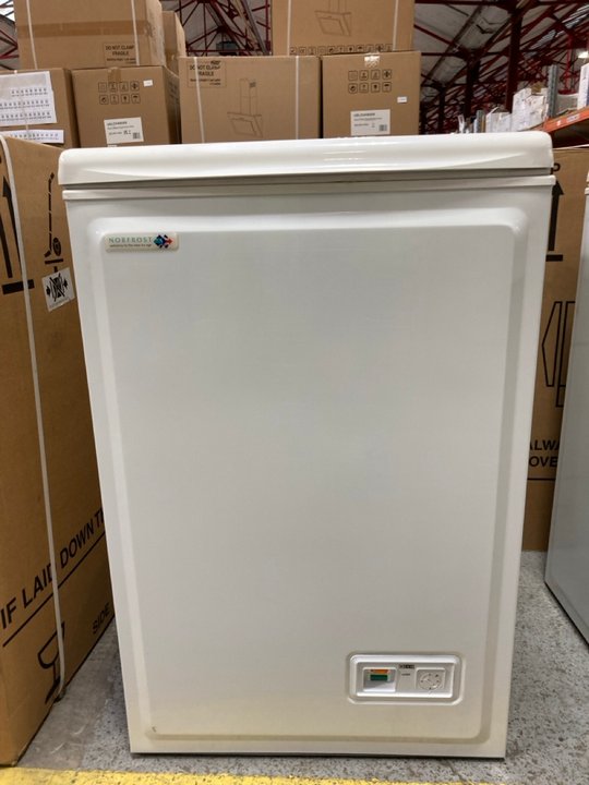 Lot 299  
            Marchington SR11 - Delivery or Collection 

                
NORFROST 99L WHITE CHEST FREEZER MODEL : C4AEWC - ORIGINAL RRP - £174: LOCATION - B1