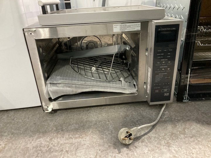 Lot 357  
            Marchington SR11 - Delivery or Collection 

                
SHARP 900W DIGITAL MICROWAVE: LOCATION - B3