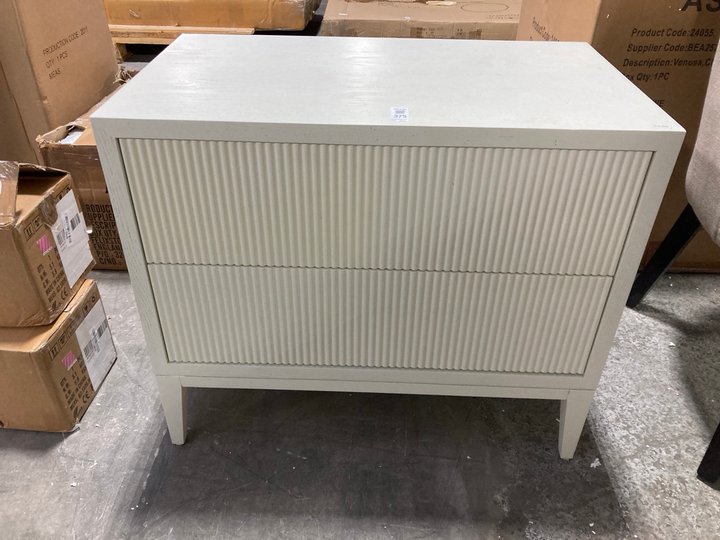 Lot 375  
            Marchington SR11 - Delivery or Collection 

                
AMUR 2 DRAWER WIDE BEDSIDE TABLE IN WHITE FINISH: LOCATION - B3