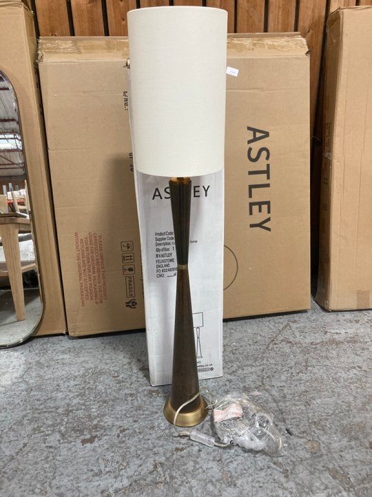 Lot 393  
            Marchington SR11 - Delivery or Collection 

                
EAGAN TABLE LAMP IN BRASS & OPAL: LOCATION - A2W